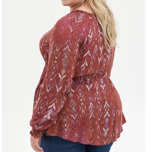 Torrid  Ikat Print Peasant Top NWOT Size 2 (18-20) - Picture 4 of 9